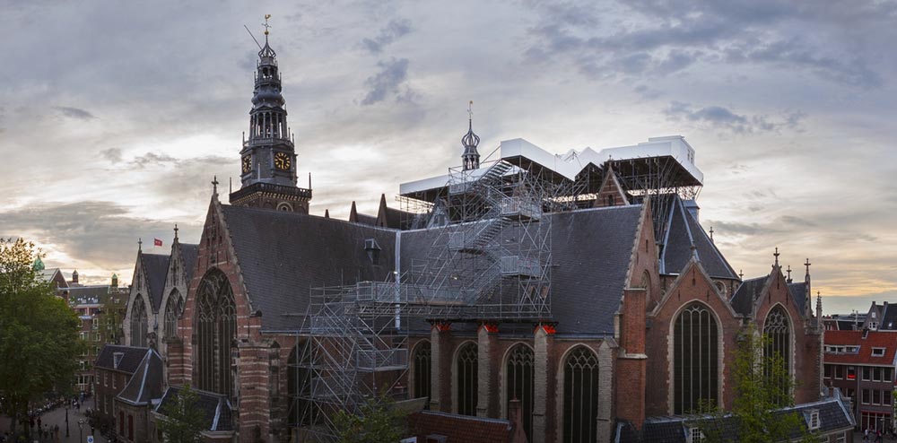 Come Closer with DNK Ensemble installation, Oude Kerk